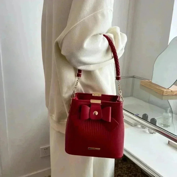 New Women Red Casual Bow Decorated Bucket Crossbody Bag - Picture 3 of 6